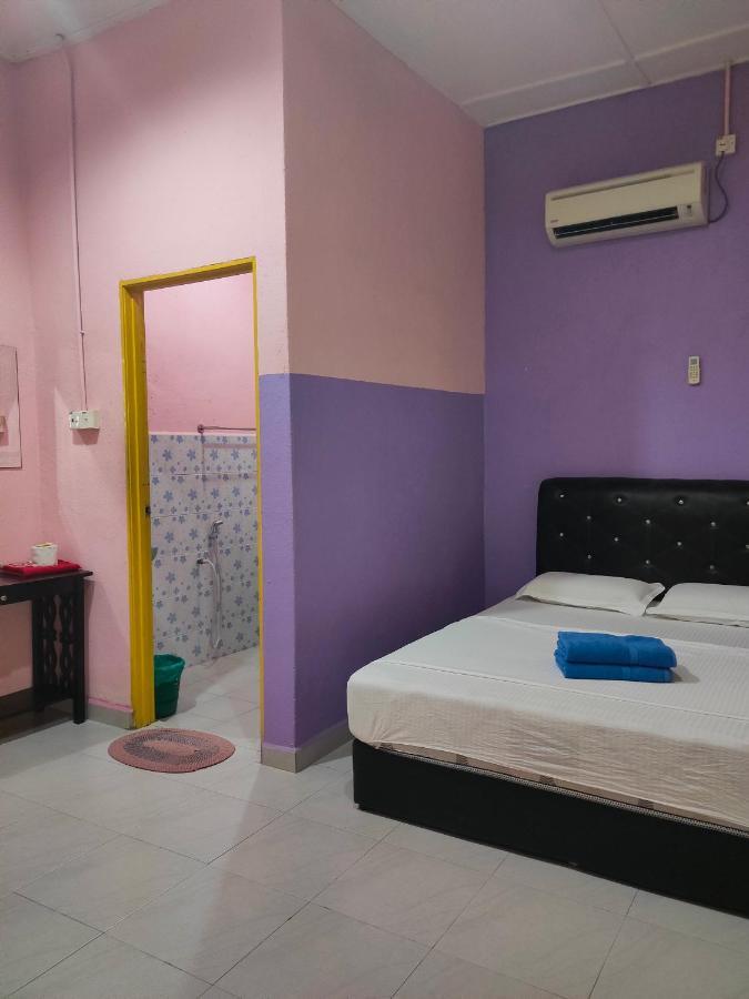 Taman Negara Rainbow Guest House Куала-Тахан Экстерьер фото