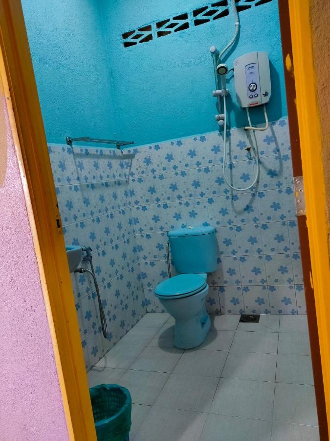 Taman Negara Rainbow Guest House Куала-Тахан Экстерьер фото