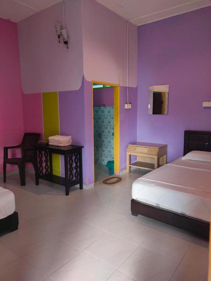 Taman Negara Rainbow Guest House Куала-Тахан Экстерьер фото