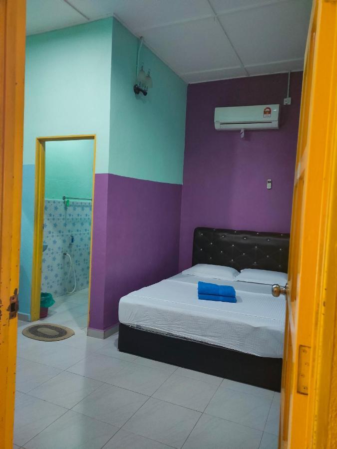 Taman Negara Rainbow Guest House Куала-Тахан Экстерьер фото